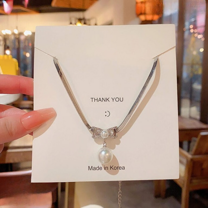 Elegant Korean Know Shape Pearl Pendent